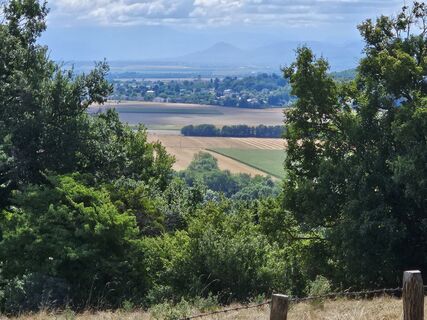 Fotografija s spletne strani Almdirndl na poti