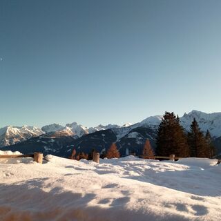 Blick auf die Karnischen Alpen von der Lackenalm