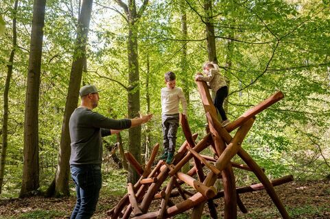 2026-04-25_Niedenstein_Ameisenpfad_Kletterelement_ccbyStudioLouen_NPH
