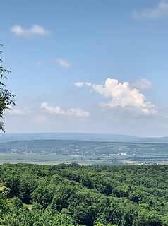 Fotografija s spletne strani Julika Jármer na poti