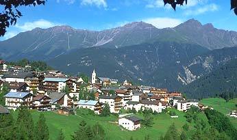 Blick auf Serfaus. 