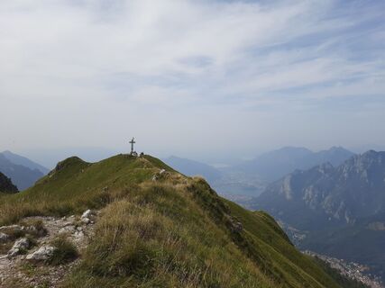 Zdjęcie z Paolo Brivio wzdłuż trasy