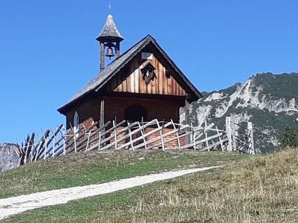 Zdjęcie z Josef Six wzdłuż trasy