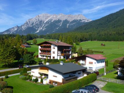 Wohlfühlpension Alpenhof