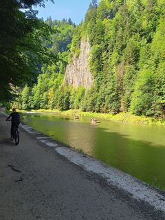 Fotografija s spletne strani Peter Kráľ 2 na poti