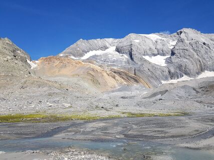 Oberhalb der Puntegliashütte ist es alpin