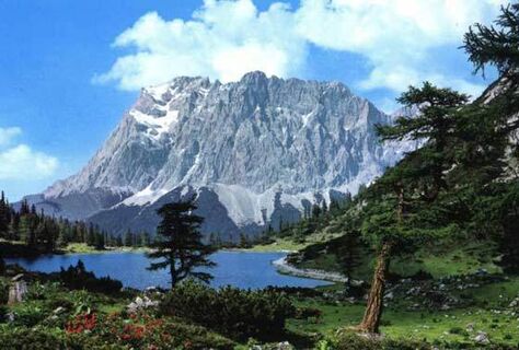 Der Seebensee und das Zugspitzmassiv 