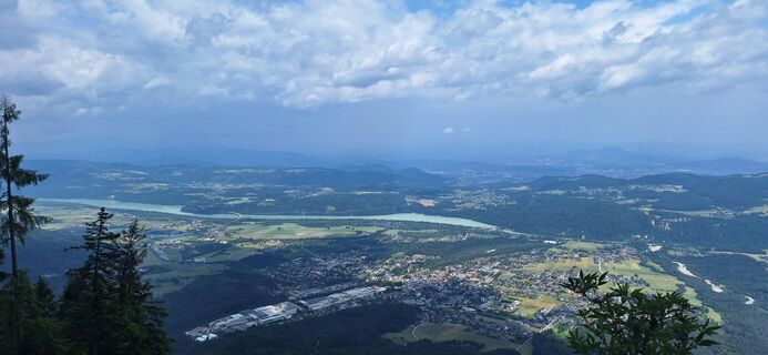 Photo de Carine Suzuki le long du parcours