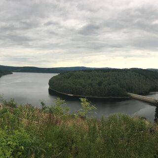 Ausblick auf den Stausee