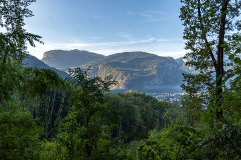 Massiv du Bargy vom Wald von Châtillon-sur-Cluses aus