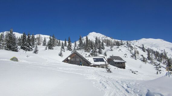 Die Häuslalmhütte auf 1.526 m Seehöhe