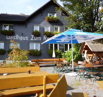 Gasthaus "Zum Rennsteig" mit Biergarten