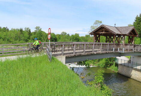 Brücke über die Fischach