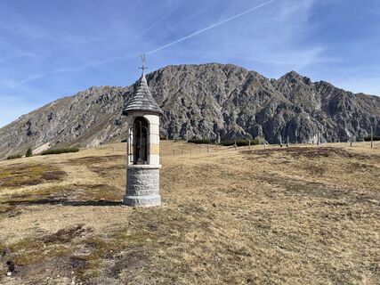 Fotografija s spletne strani acki na poti