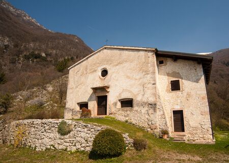 Die kleine Kirche von S. Giacomo