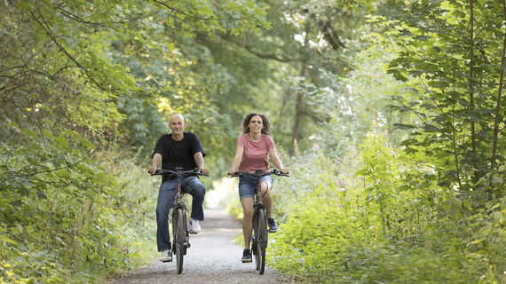 Radfahren auf dem Ambergau-Radweg