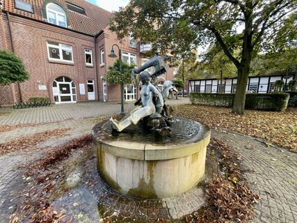 Sagenbrunnen