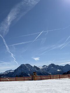 Fotografija s spletne strani Meja Pettersson na poti