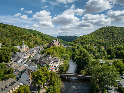 Blick auf Heimbach 