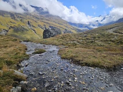 Fotografija s spletne strani Roman Aldao na poti