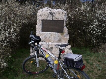 Denkmal für Prof. Anton Gössinger