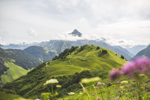 Blick von Warth-Schröcken zum Biberkopf