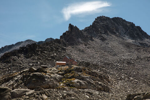 Barmerhütte mit den Ohrenspitzen im Hintergrund