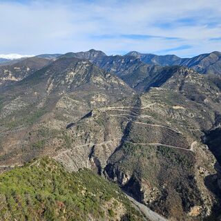 Panorama des Tinée-Tals und der Gipfel des Mercantour