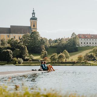 Radfahrer auf dem Badesee Waldhausen
