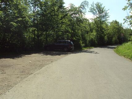 Wanderparkplätze  Weg Nr. 15 an der Zufahrt zur Wohnsiedlung am Walde in Salzgitter-Engerode