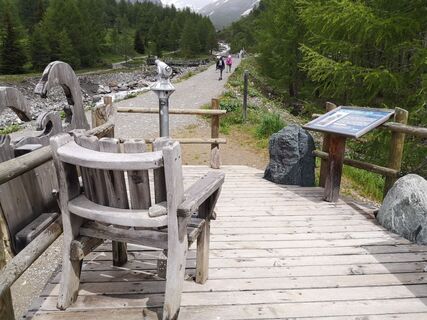 themenweg1-glocknerspur-c-dezordo-desiree.jpg