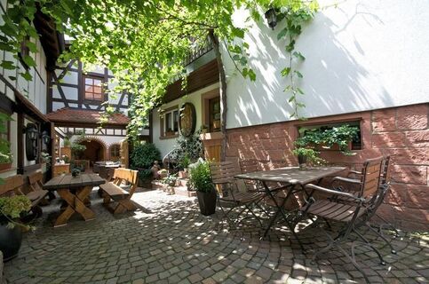 Weingut und Weinstube Leonhard