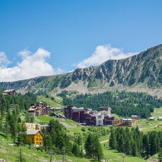 Skistation Isola 2000