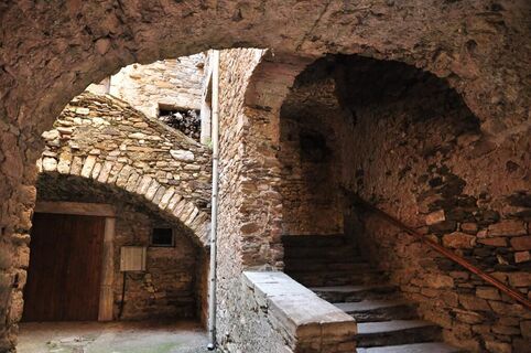 Olargues - Erbe besuchen - Treppe Kommende