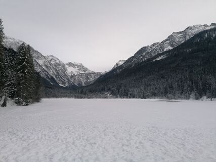 Fotografija s spletne strani R. H na poti