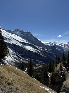 Foto van Luan Shala langs de tour
