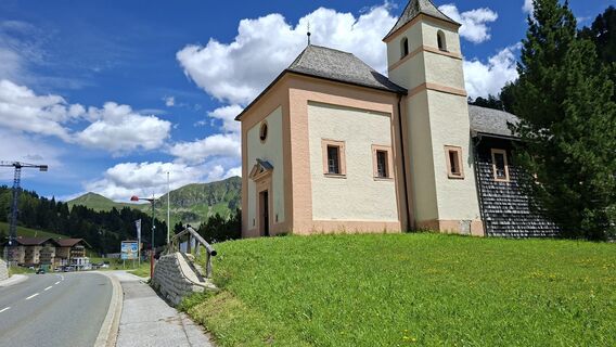 Zdjęcie z Raimund Aigner wzdłuż trasy