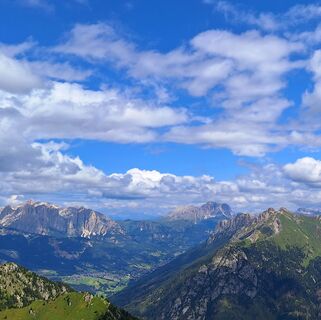 Panorama auf den Rosengarten und den Plattkofel