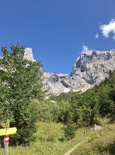 Fotografija s spletne strani Michaela Schnetzinger na poti