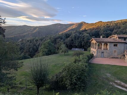 Fotografija s spletne strani Karlsson vom Dach na poti