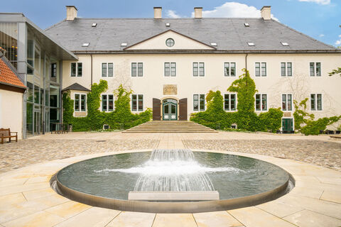 Espelkamp-Schloss Benkhausen-Teutoburger-Wald-Tourismus-D-Ketz-080-CC-BY-SA.jpg