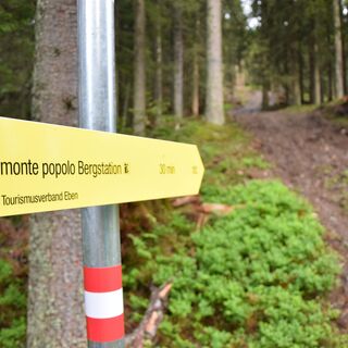 auf gut beschilderten Wegen geht es hoch hinaus
