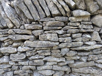 Trockenmauer