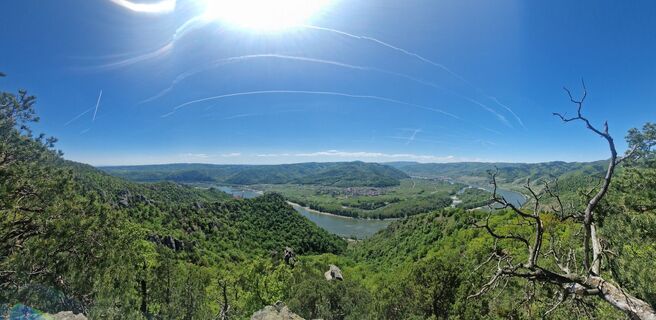 Zdjęcie z Erich Bachmayer wzdłuż trasy