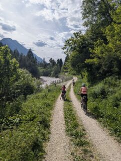 Foto von gung entlang der Tour