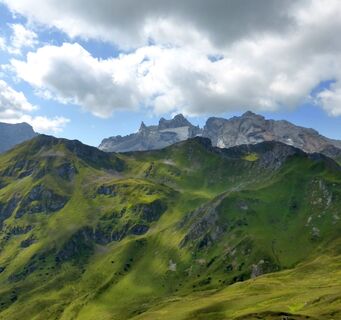 Geißspitze mit den Drei Türmen im Hintergrund