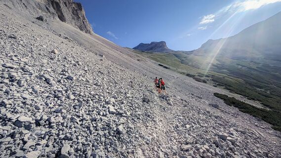 Toni-Gaugg-Weg im Karwendel_Schotterweg.jpg