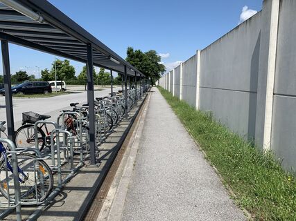 Park und Ride Anlage am Bahnhof Deutsch-Wagram, Ahorngasse