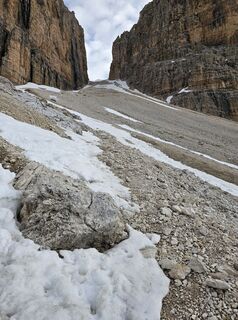 Zdjęcie z Nedžad Jušić wzdłuż trasy