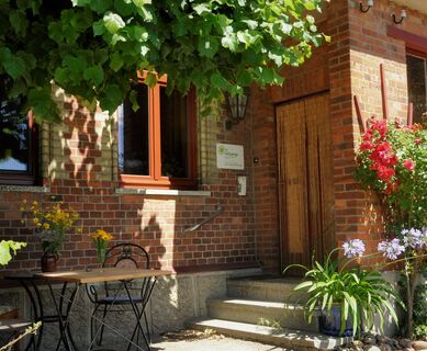Hübscher Vorgarten Herberge Dahrendorf